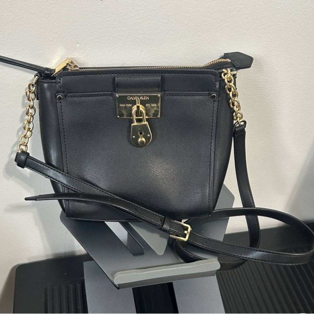 Calvin Klein Black Crossbody Purse with Gold Chain & Lock